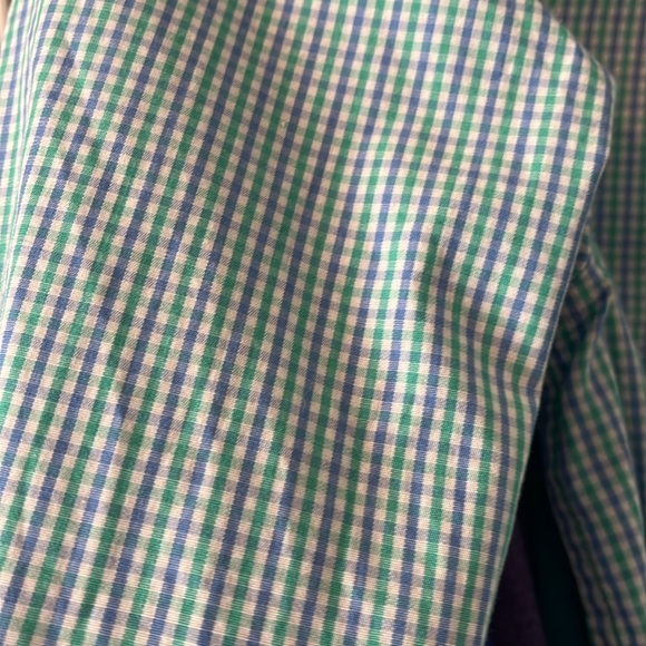 Boys Vineyard Vines dress shirt medium excellent condition - Picture 3 of 6
